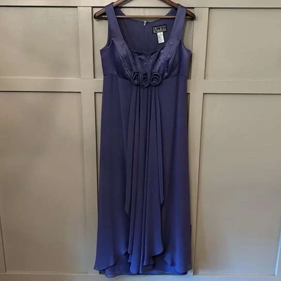 Alex Evenings Formal Gown Beaded Rosette Maxi Dress Purple Satin Chiffon Size 12 - Picture 1 of 8